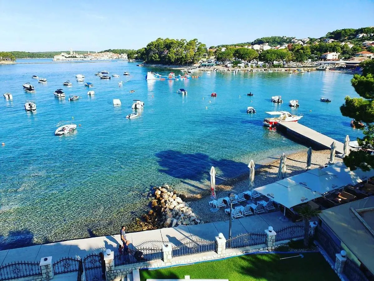 Apartment 10 In Villa Petrac Banjol 0*,  Croatia